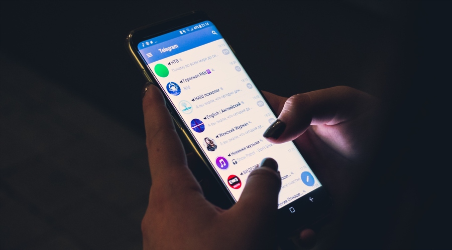 以“心”质生产力引领周黑鸭(01458)向未来,创始人周富裕提出“两大倡议”推动行业升级